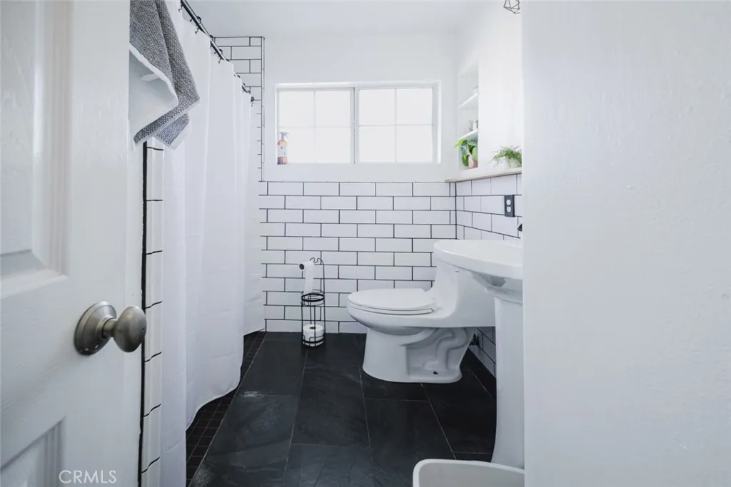 710 S Rosecrest Avenue, La Habra, California 90631 home-pic-11